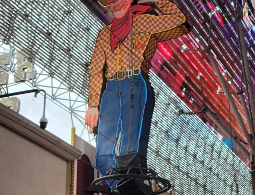 Vegas Vic – Famous Neon Cowboy Sign