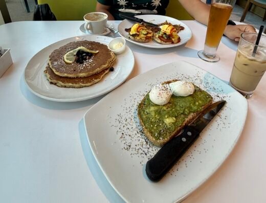 Broken Yolk Cafe