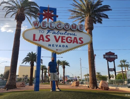 Las Vegas Sign Parking