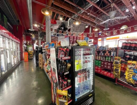 Jay’s Market On Flamingo